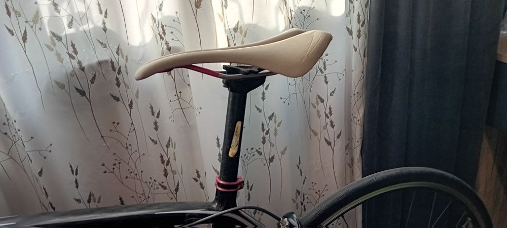 Шосеен велосипед Specialized Roubaix