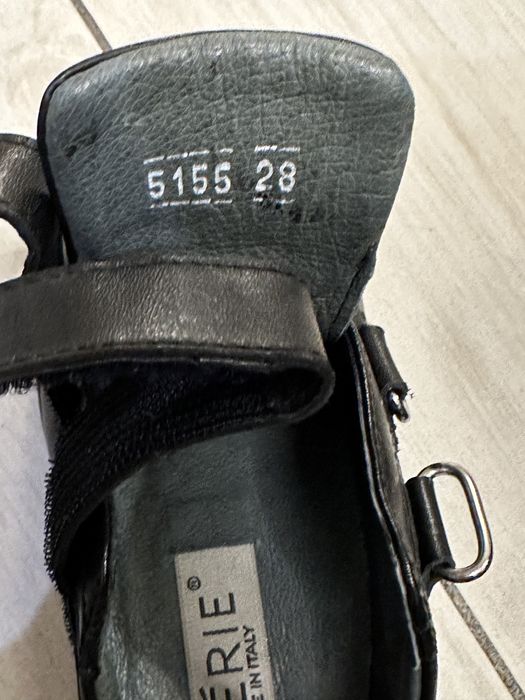 Детские туфли