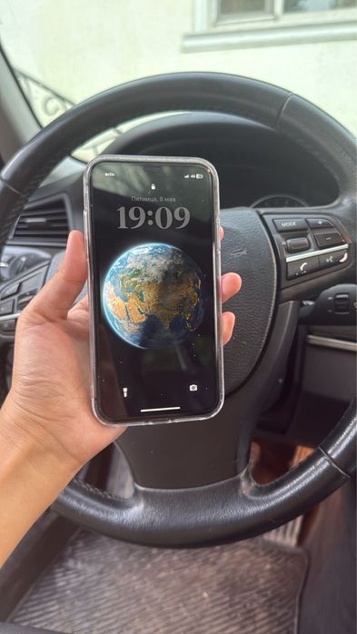 Iphone 11 хорошый состояние
