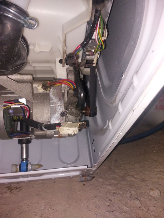 Стиральная машина Hansa