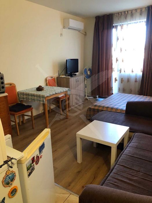 Продава се Ателие в Бургас, Сарафово - 33 кв.м за 1819 €/кв.м - Снимка #1