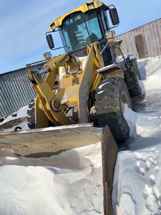 Продам погрузчик фронтальный