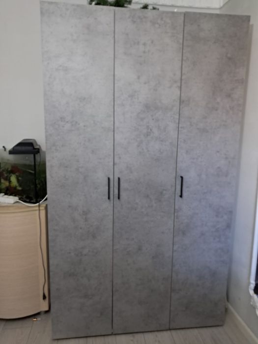 Продам плательный шкаф 120×250см