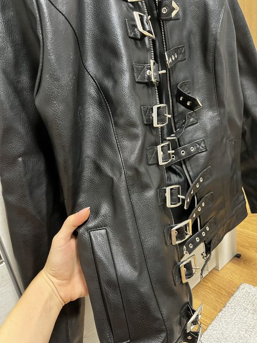 Алтернативно кожено яке