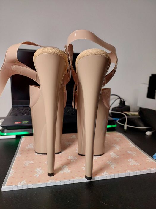 Обувки за екзотик пол денс. Размер 36, ток 20 см.