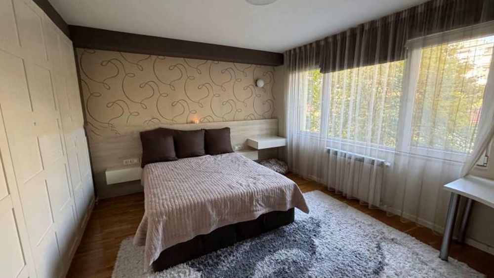 Дава се под наем Тристаен апартамент в София, Гоце Делчев - 76 кв.м за 750 € - Снимка #3