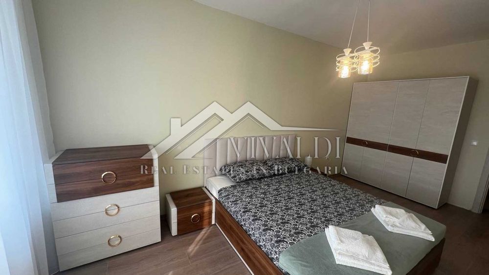 Дава се под наем Двустаен апартамент в к.к. Св.Св. Константин и Елена - 65 кв.м за 750 € - Снимка #5