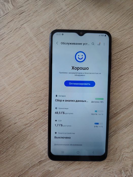 Продаётся телефон