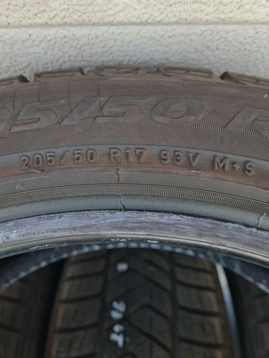 Зимни гуми 4 броя Спорт П. PIRELLI SottoZero3 225 45 R17 205 50 R17 дот 2216