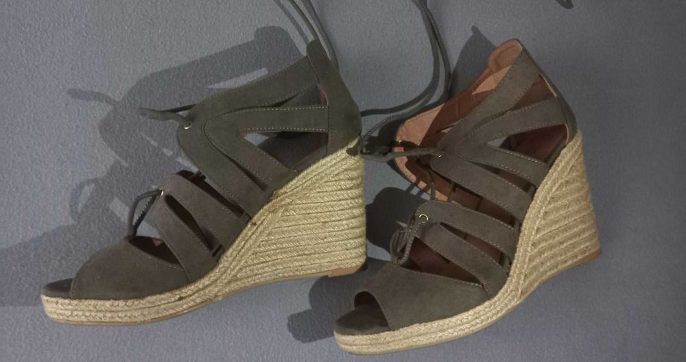 Sandale/Espadrile cu toc cu sierturi H&M pentru femei marimea 39