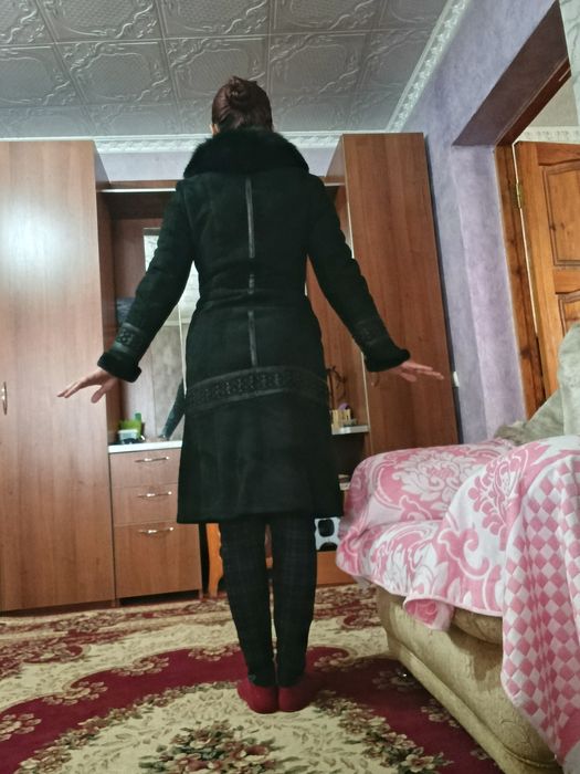 Дублёнка теплая красивая