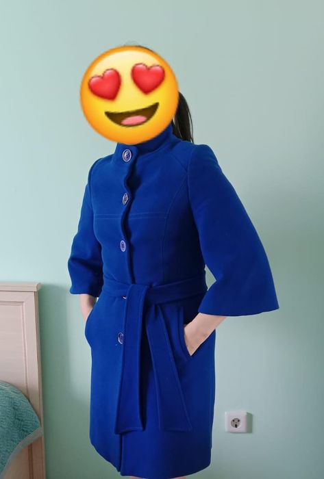 Польто с короткими рукавами.