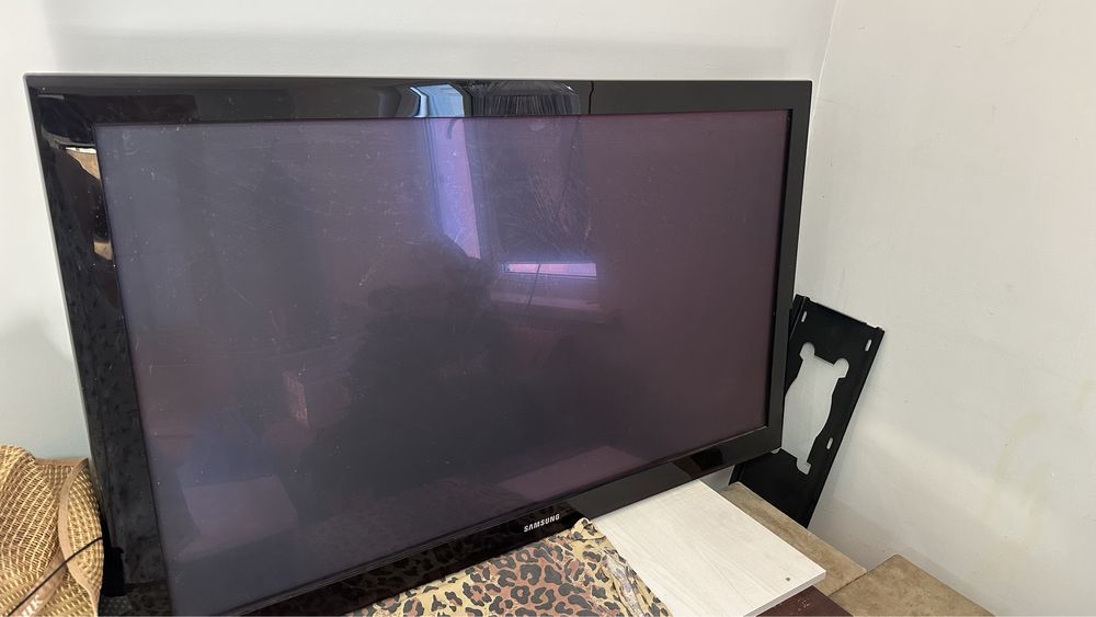 Продам телевизор самсунг