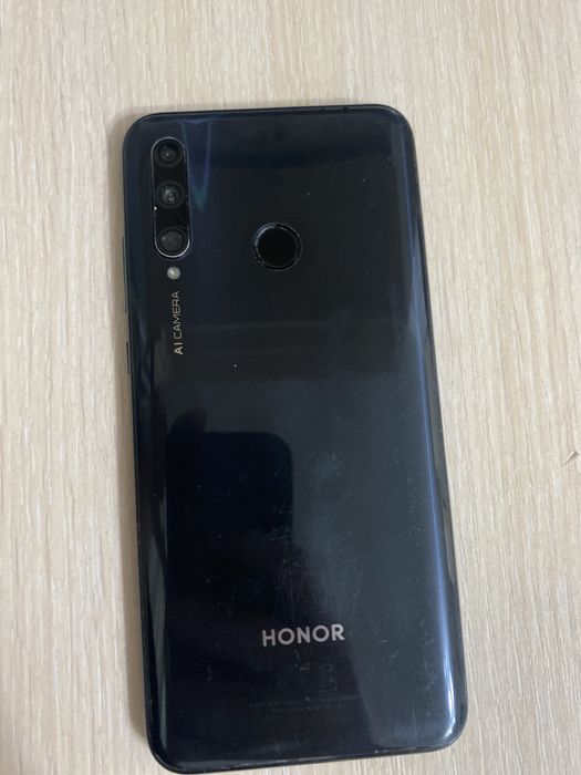 Продам телефон хонор