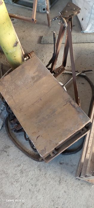 Vand electropalan are aprox 500kg