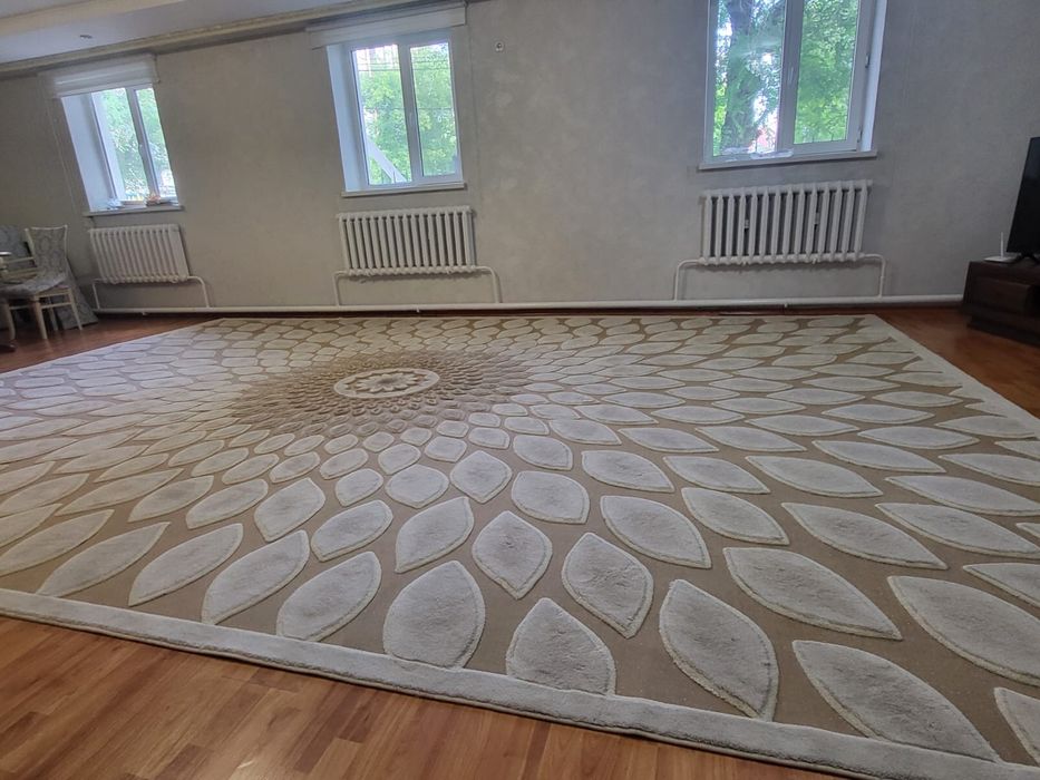 ковер 6*4 метра большой красивый