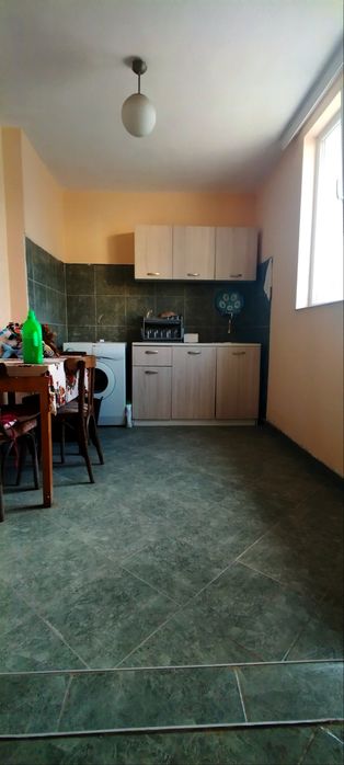 Продават се две къщи в жк. Църква, гр. Перник