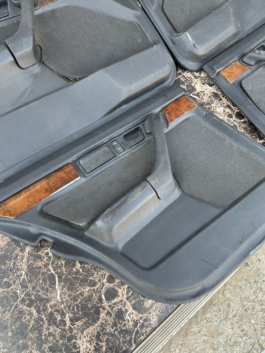 Дверные карты - обшивки BMW E34