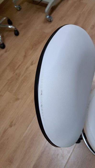 Табуретка с пневмопатрон и ринг за крака