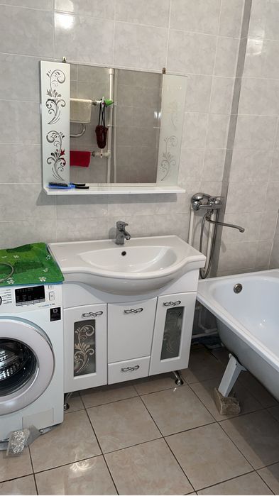 Квартираға 1 қыз керек