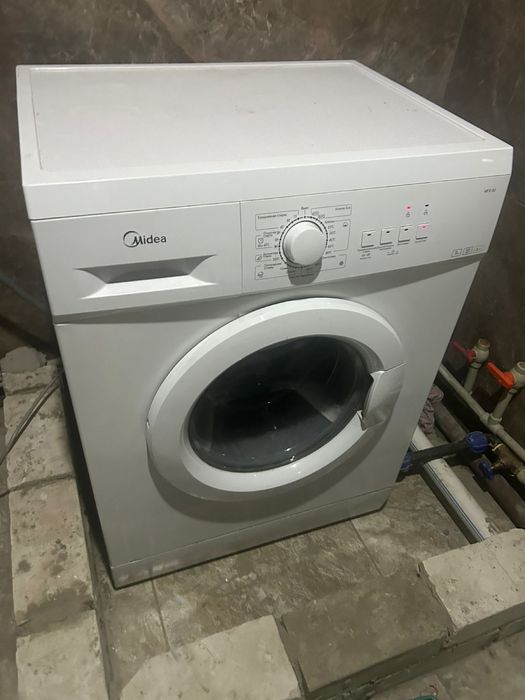 Продам машинку 25000 тг