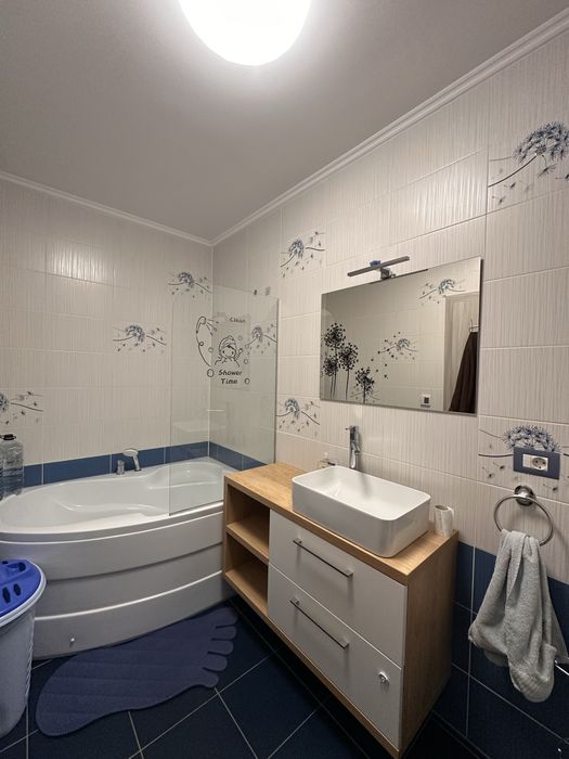 Închiriez apartament 3 camere Râșnov