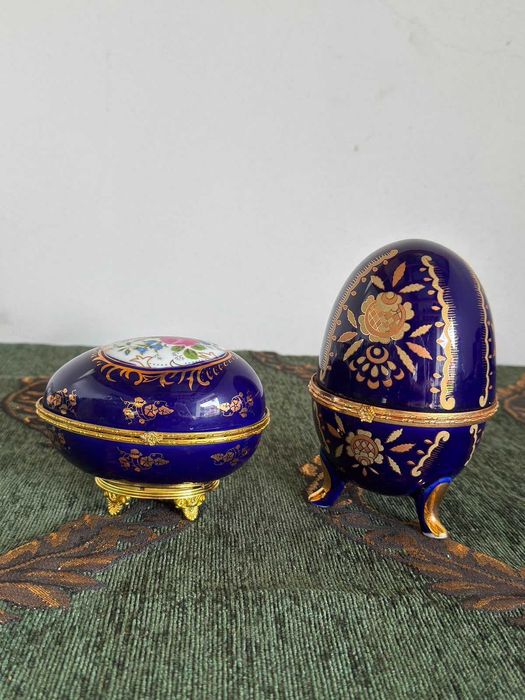 Set 2 ouă decorative din porțelan cobalt tip Fabergé