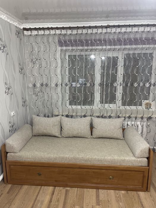 Продам диван- кровать.