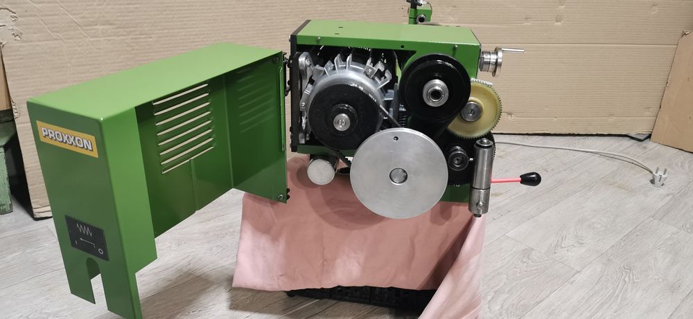 Strung de masă Proxxon