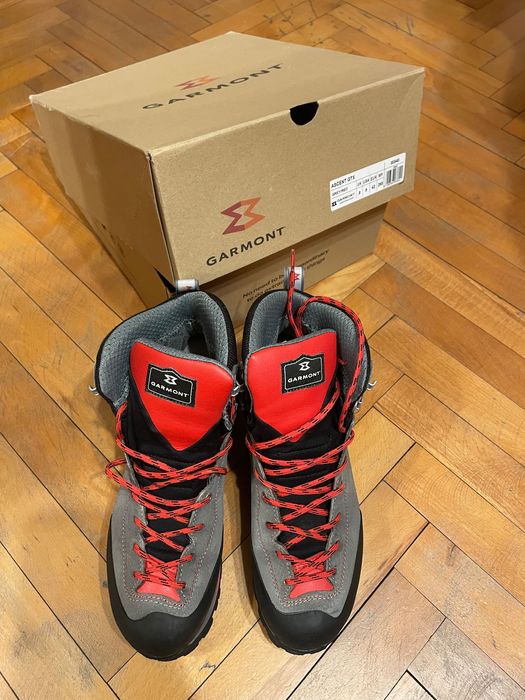 Vând bocanci Garmont