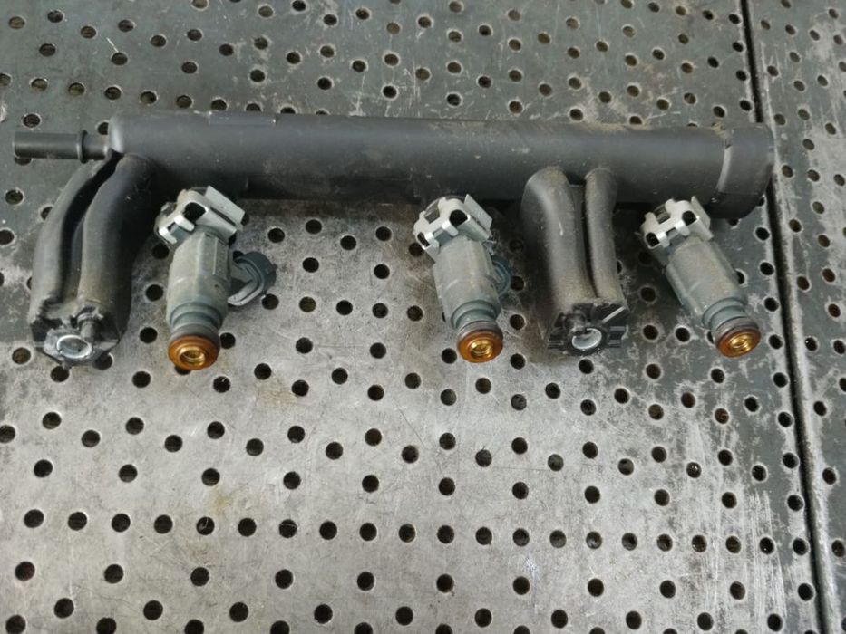 rampa cu injectoare 1.2 b hm05 peugeot 208 citroen c3 3
