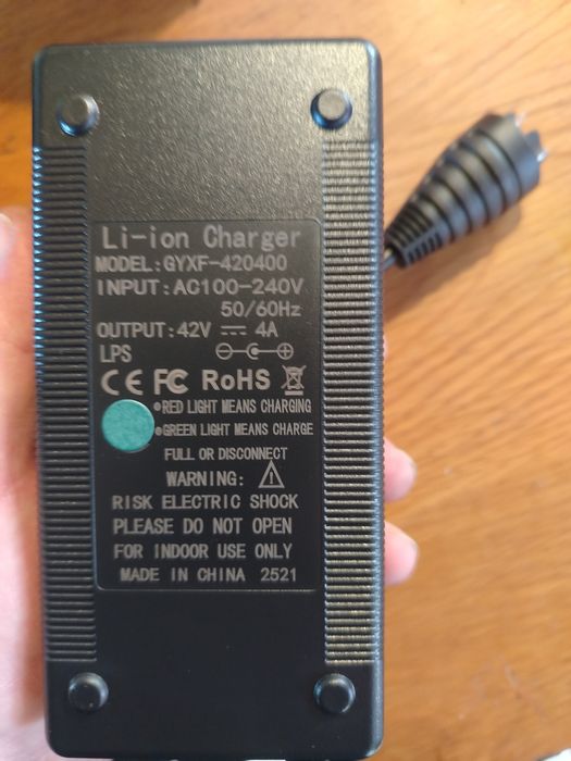 Încărcător compatibil bosch 36v 4a