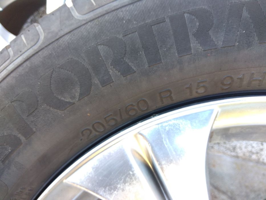 Летни гуми с джанти + болтове