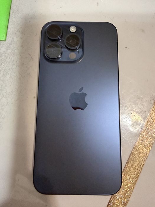 Продам IPHONE 15 pro MAX 256