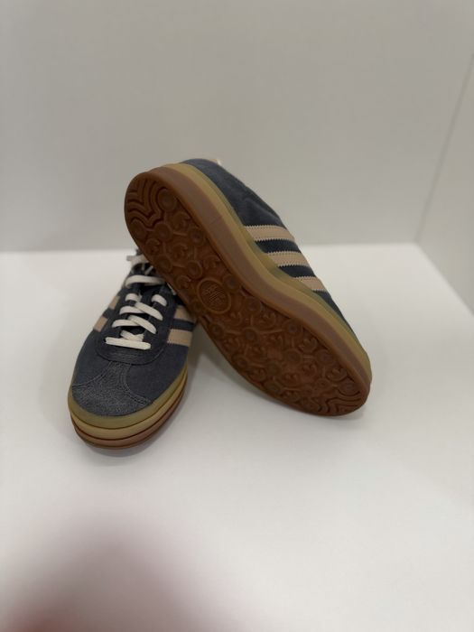 Маратонки Gazelle Bold, сиви, бежови, велур