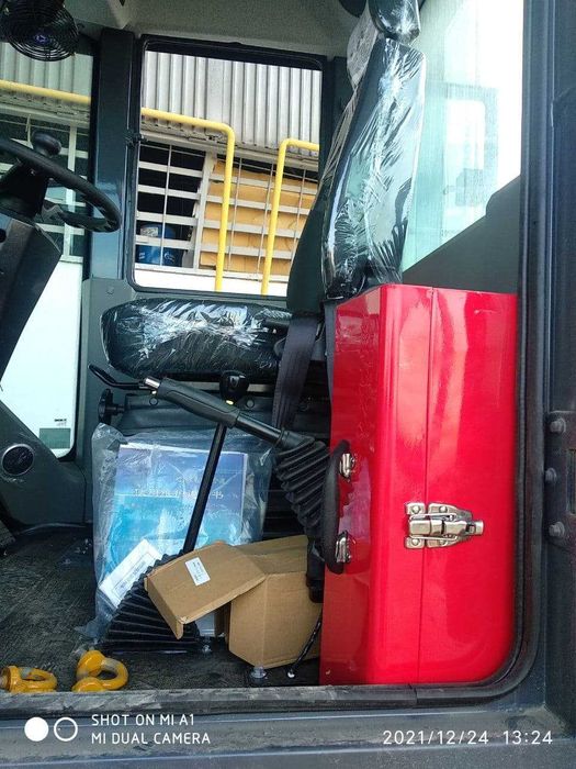 Продаем фронтальный погрузчик XCMG LW300FN  1,8 РЫЧ