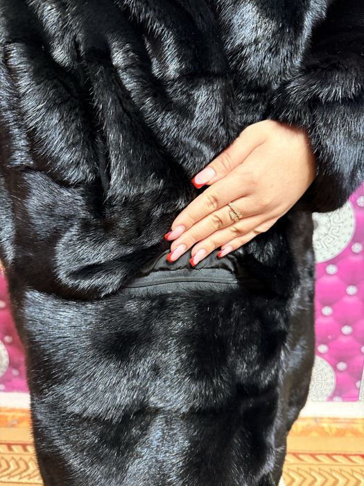 продам Норковую шубу