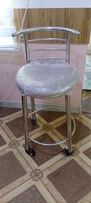 Stol stul detskiy  350.000 so’m kelishamiz