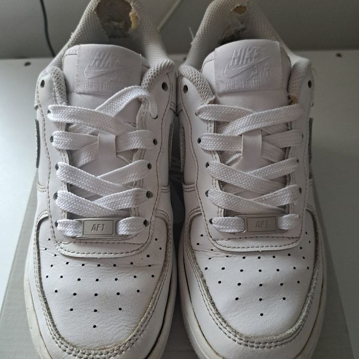 Adidași Nike Air Force 1 mărimea 35.5