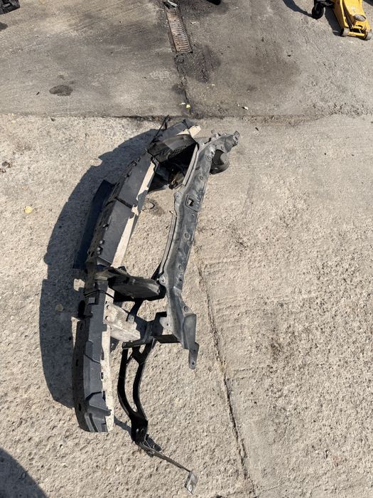 Trager bmw e60 e61 armatura fata bmw e60 e61