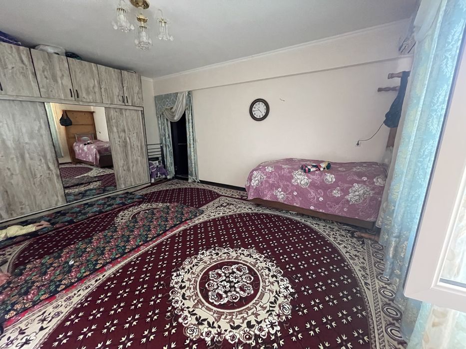 Сергилида уй сотилади 57.7 кв 2 хона балкониям бор