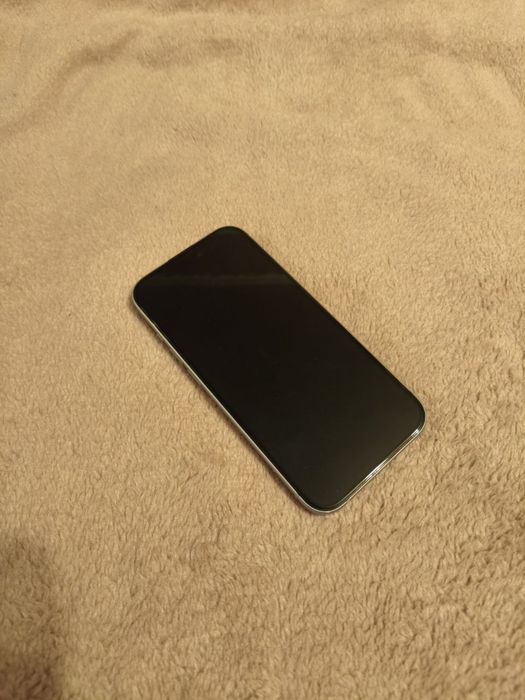 iPhone 15, в хорошем состоянии
