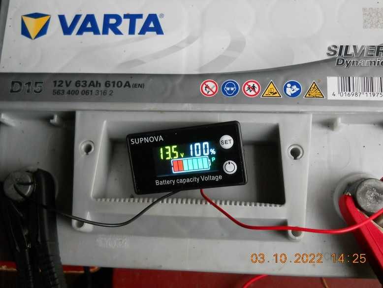 Волтметър за автомобили