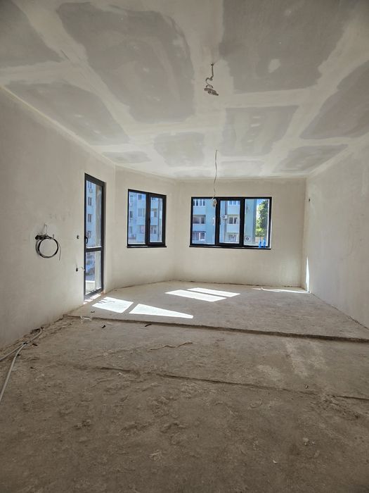 Продава се Двустаен апартамент в Велико Търново, Колю Фичето - 85 кв.м за 1459 €/кв.м - Снимка #3