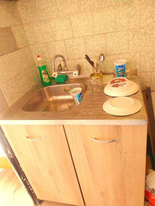 Дава се под наем Едностаен апартамент в Враца, Квартал 103 - 45 кв.м за 178.5 € - Снимка #2