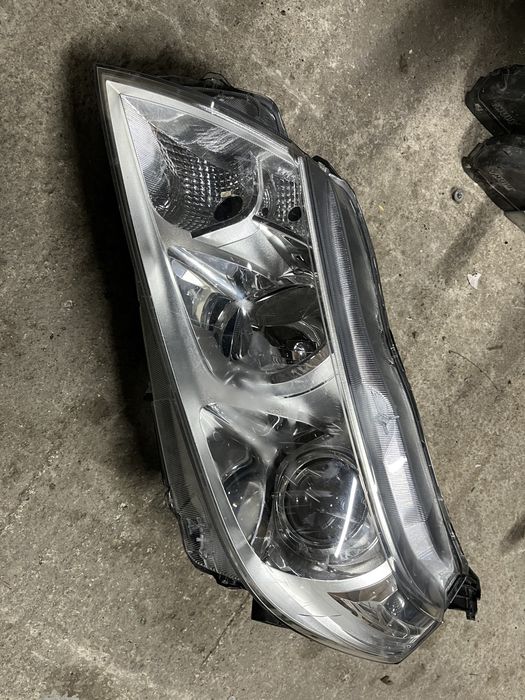 Фар Suzuki Vitara 2015-