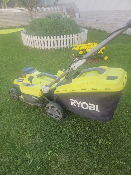Газонакосилка  RYOBI  Б/у