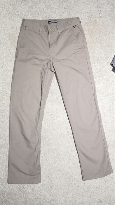 Добре запазени панталони VANS