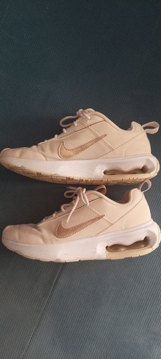 Дамски маратонки Air max intrik