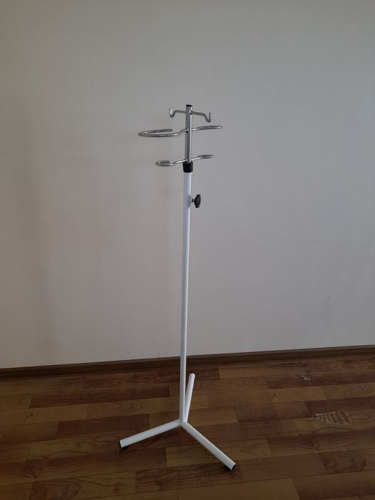 Штатив медицинская для капельницы